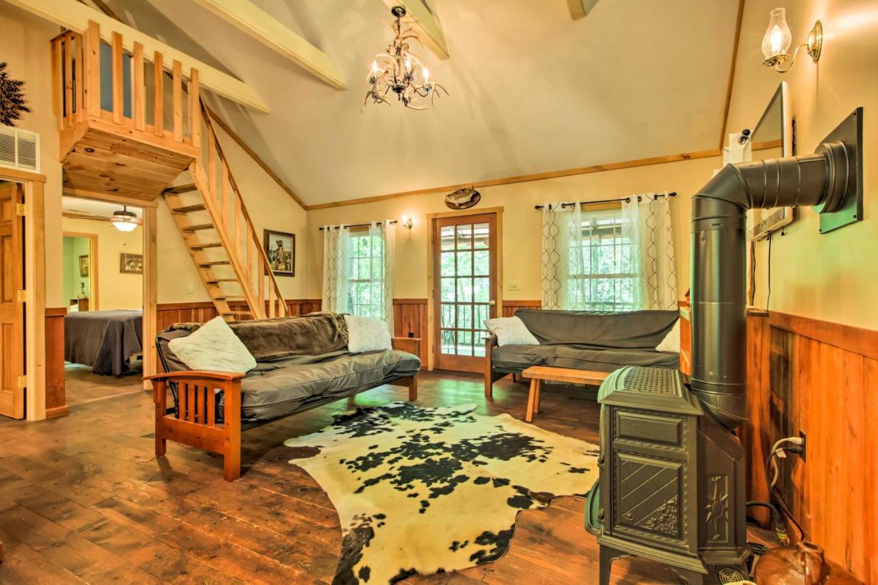 Clearwater Cabin On 10 Acres With Trout Stream! Monterey Bagian luar foto