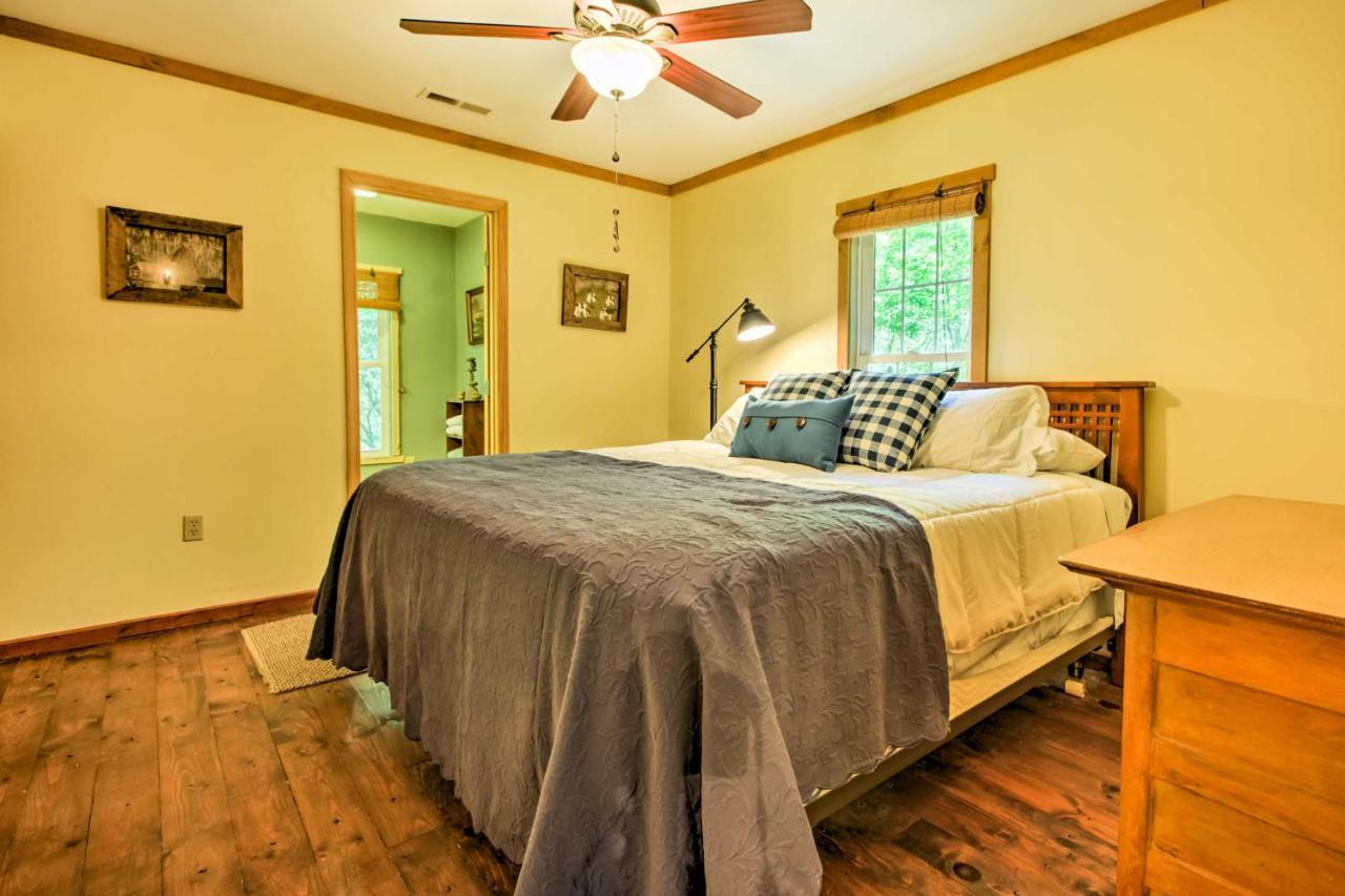 Clearwater Cabin On 10 Acres With Trout Stream! Monterey Bagian luar foto
