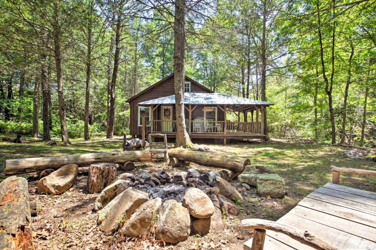 Clearwater Cabin On 10 Acres With Trout Stream! Monterey Bagian luar foto